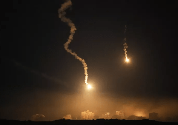 El ojo del amo: politizar la arquitectura del poder&nbsp;algorítmico